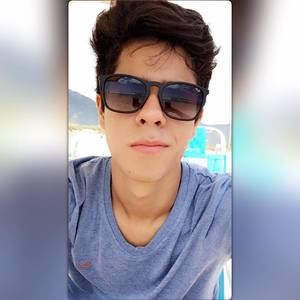 Meet your Posher, Lucas